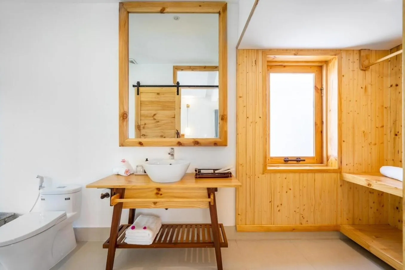 An Oasis 10Min To Old Town Vesta Nho Villa 会安 0*,  越南